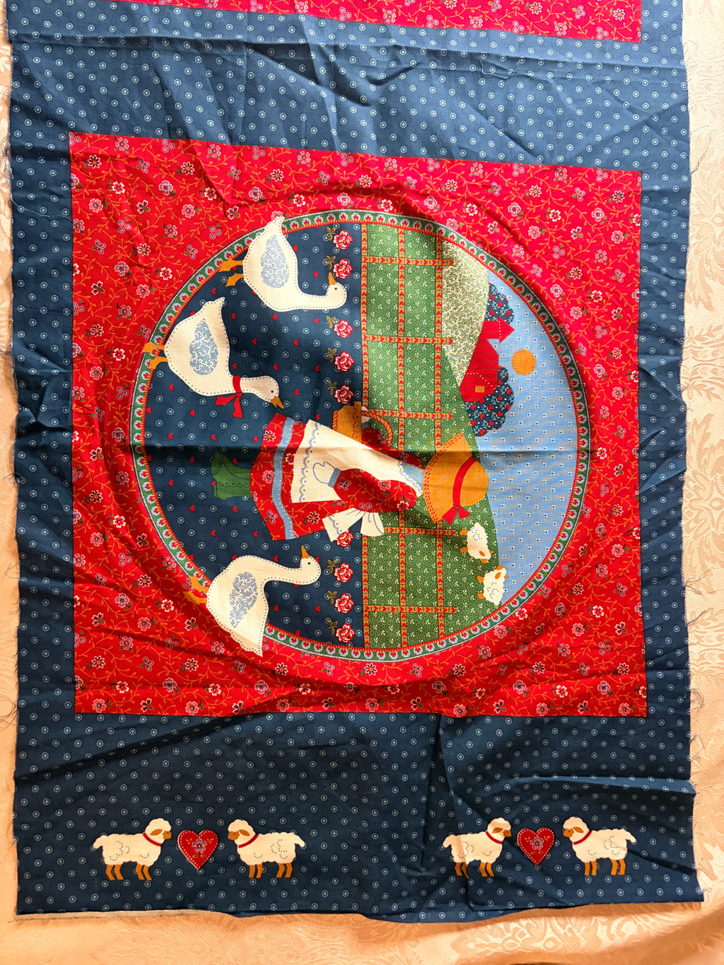 90s Fabric 2-Panel Round Medallion Quilt Blocks Cottagecore
