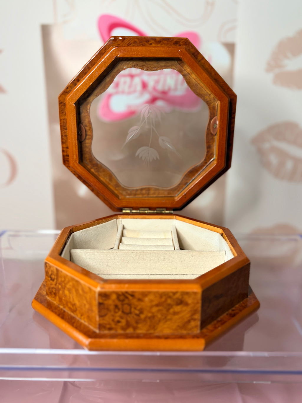 Mele octagonal jewelry box (80’s)