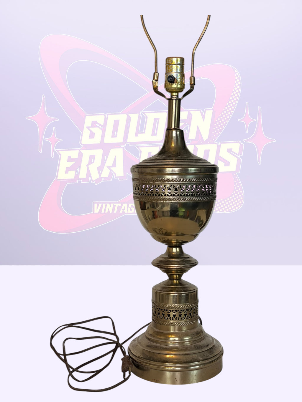 Hollywood Regency Brass trophy-style table lamp (50’s-60’s)