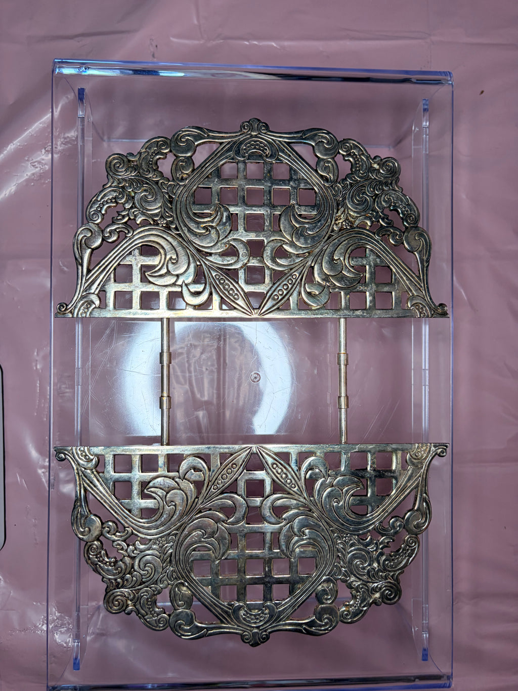 Silver plated expandable trivet